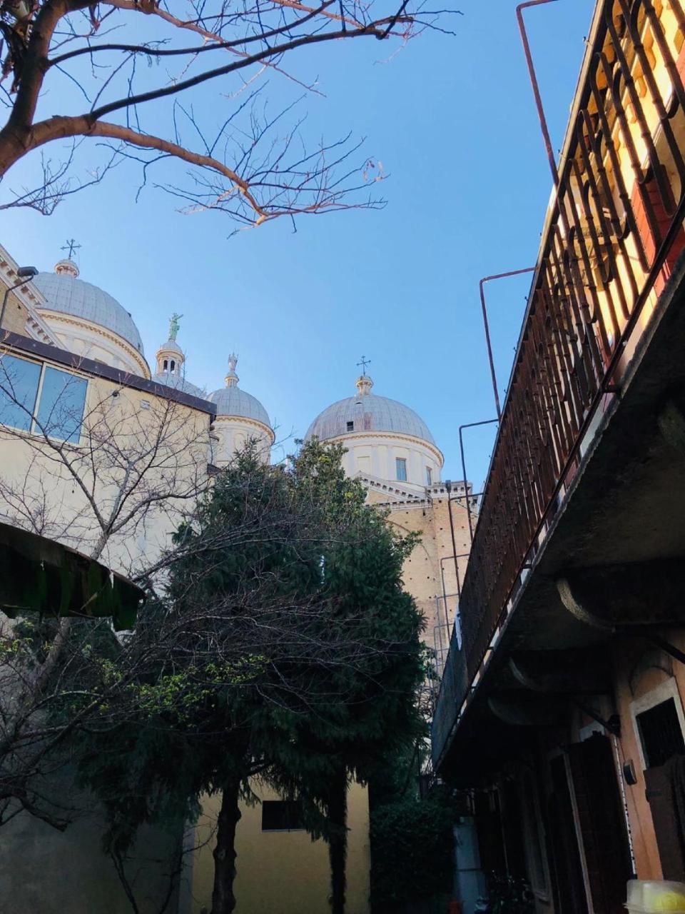 Om Plus Santa Giustina Pádua Exterior foto